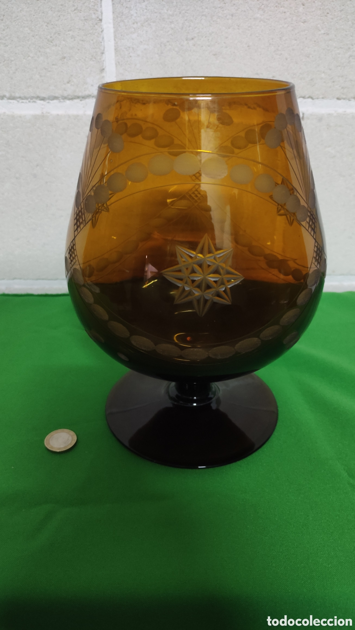 Antig&uuml;edades: Copa gigante tallada, brandy - Foto 2