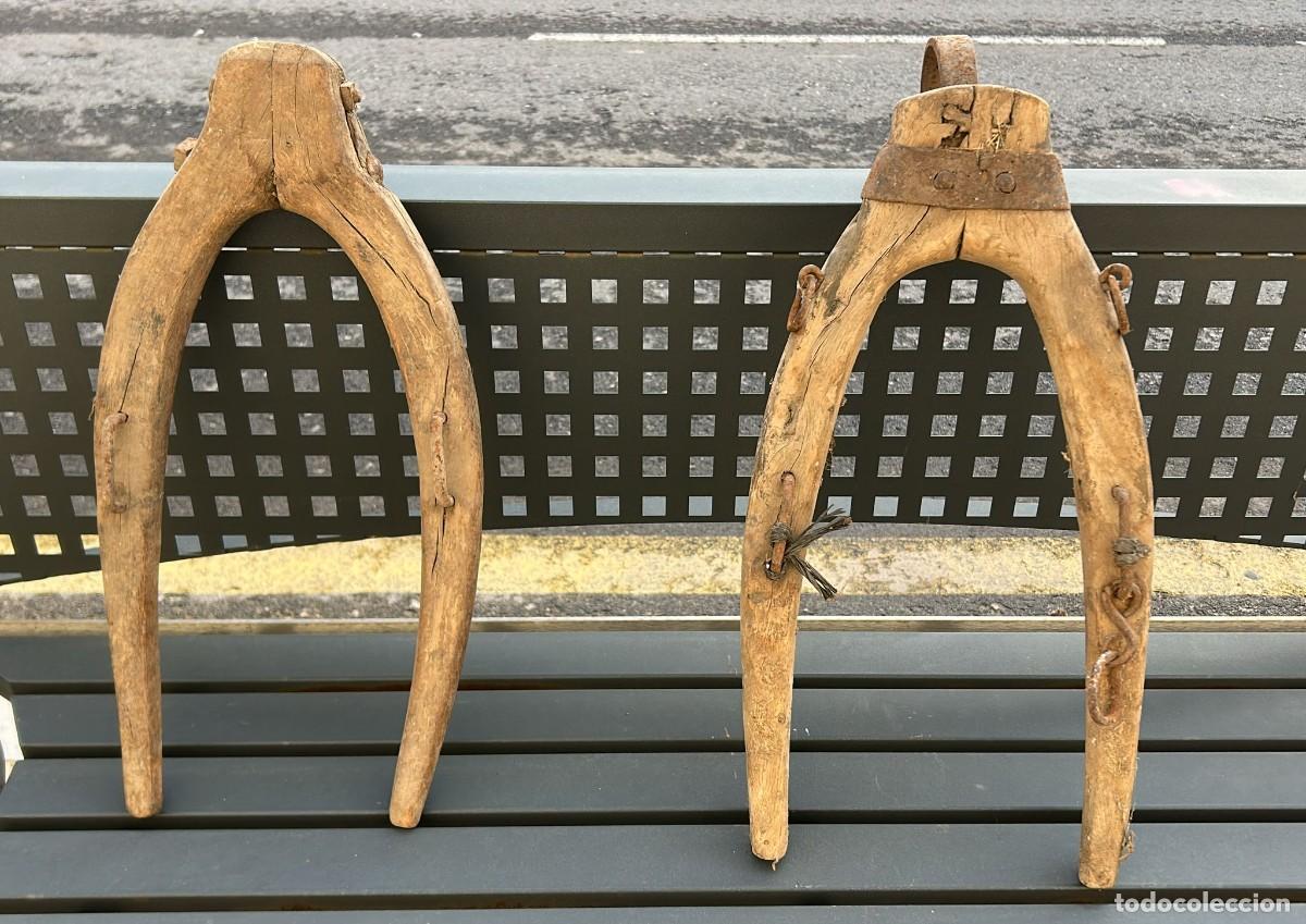 Antig&uuml;edades: ORCATES PAREJA DE MADERA DE 60 CMS. DE ALTURA - Foto 1