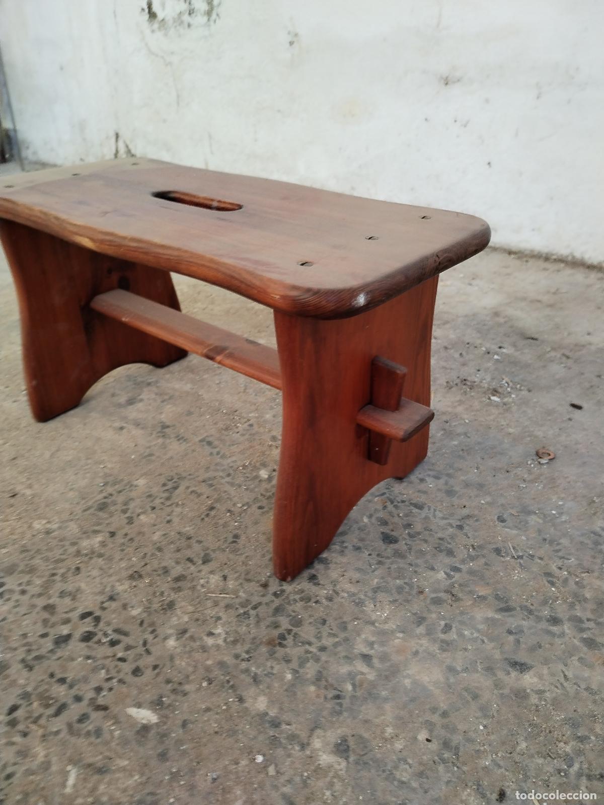 Antig&uuml;edades: banqueta taburete de madera - Foto 2