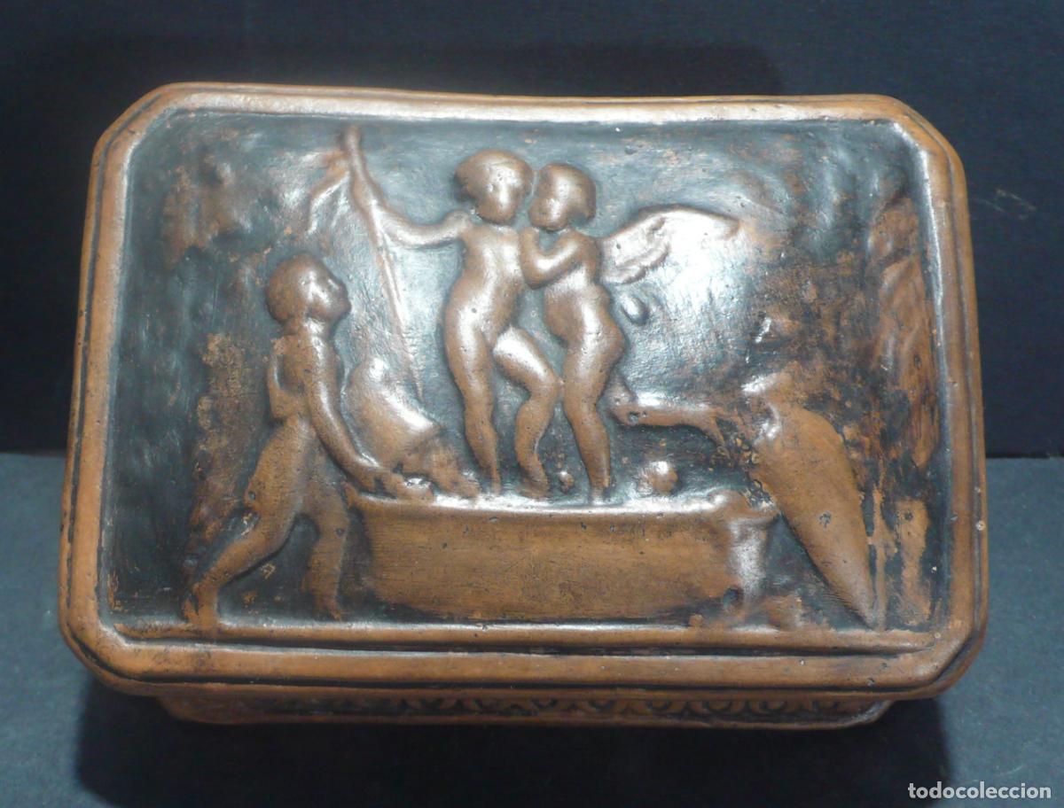 Antig&uuml;edades: PEQUE&Ntilde;A CAJA DE CERAMICA - Foto 1