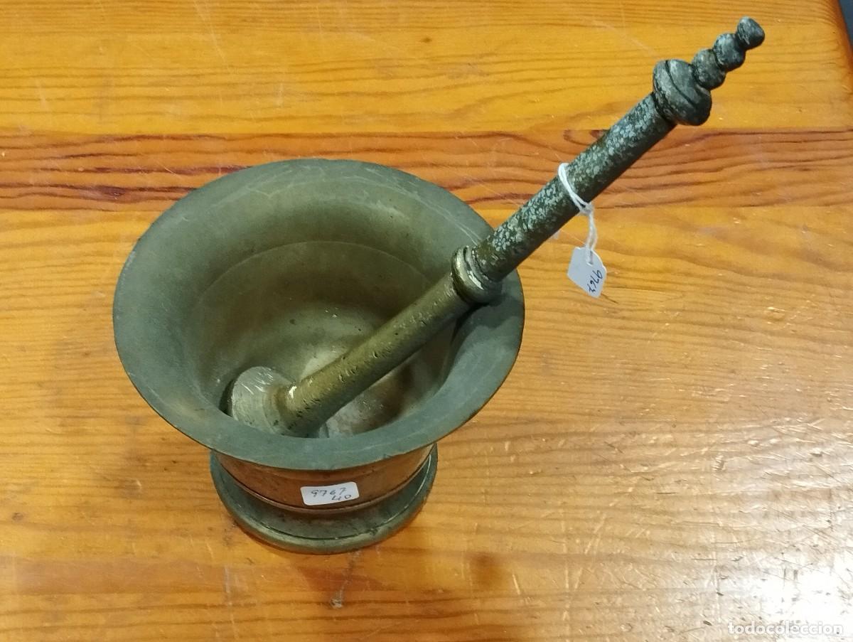 Antig&uuml;edades: MORTERO O ALMIREZ DE BRONCE CON CORRESPONDIENTE MAZA. - Foto 4