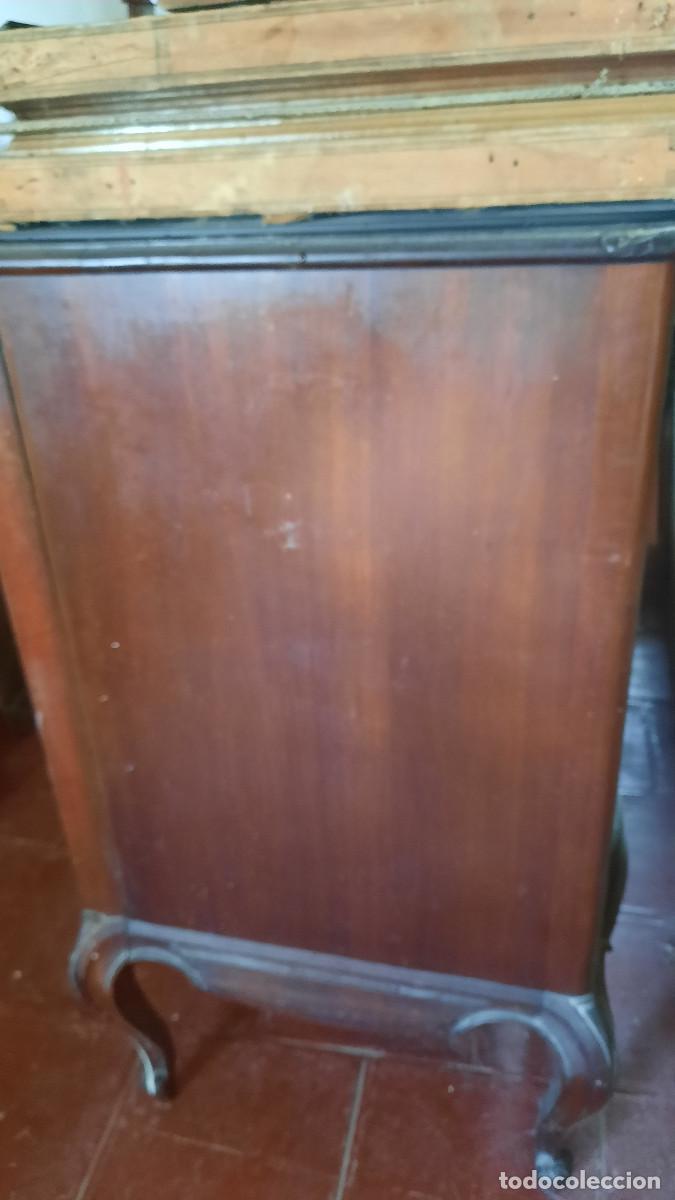 Antig&uuml;edades: mueble de comedor con espejo - Foto 2