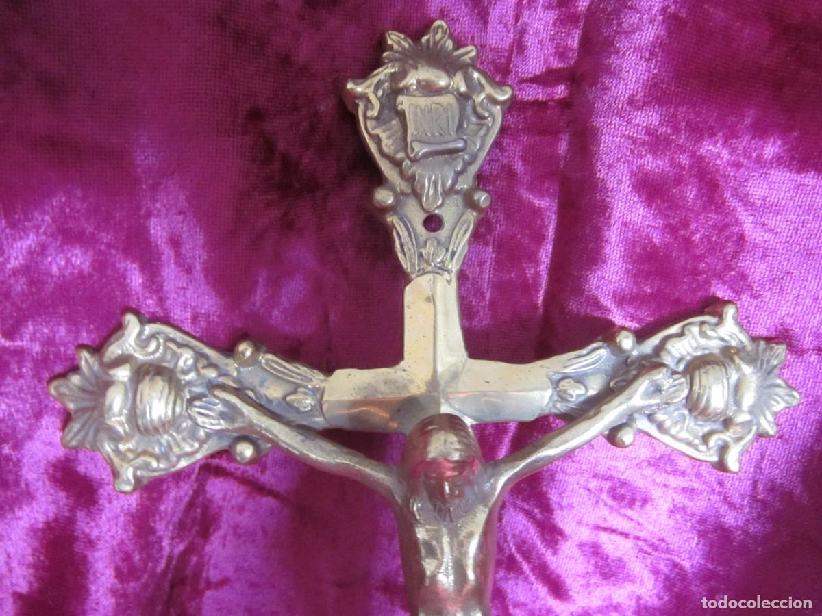 Antig&uuml;edades: CRUCIFIJO DE BRONCE DE PARED - Foto 6