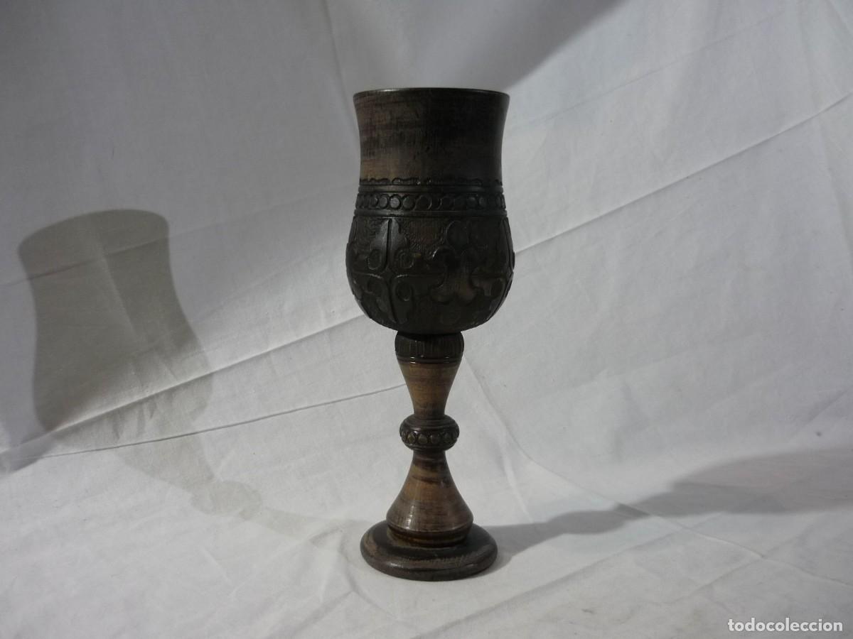 Antig&uuml;edades: Copa grande tallada en madera - Foto 2