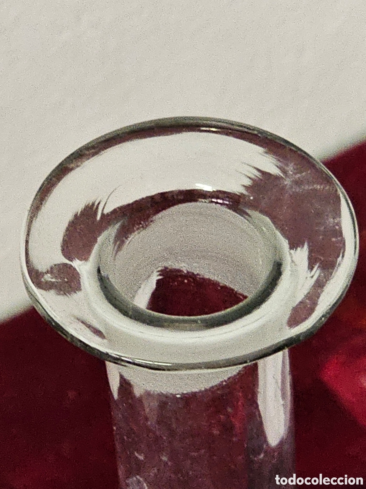 Antig&uuml;edades: Magn&iacute;fica botella de cristal grabado - Foto 5