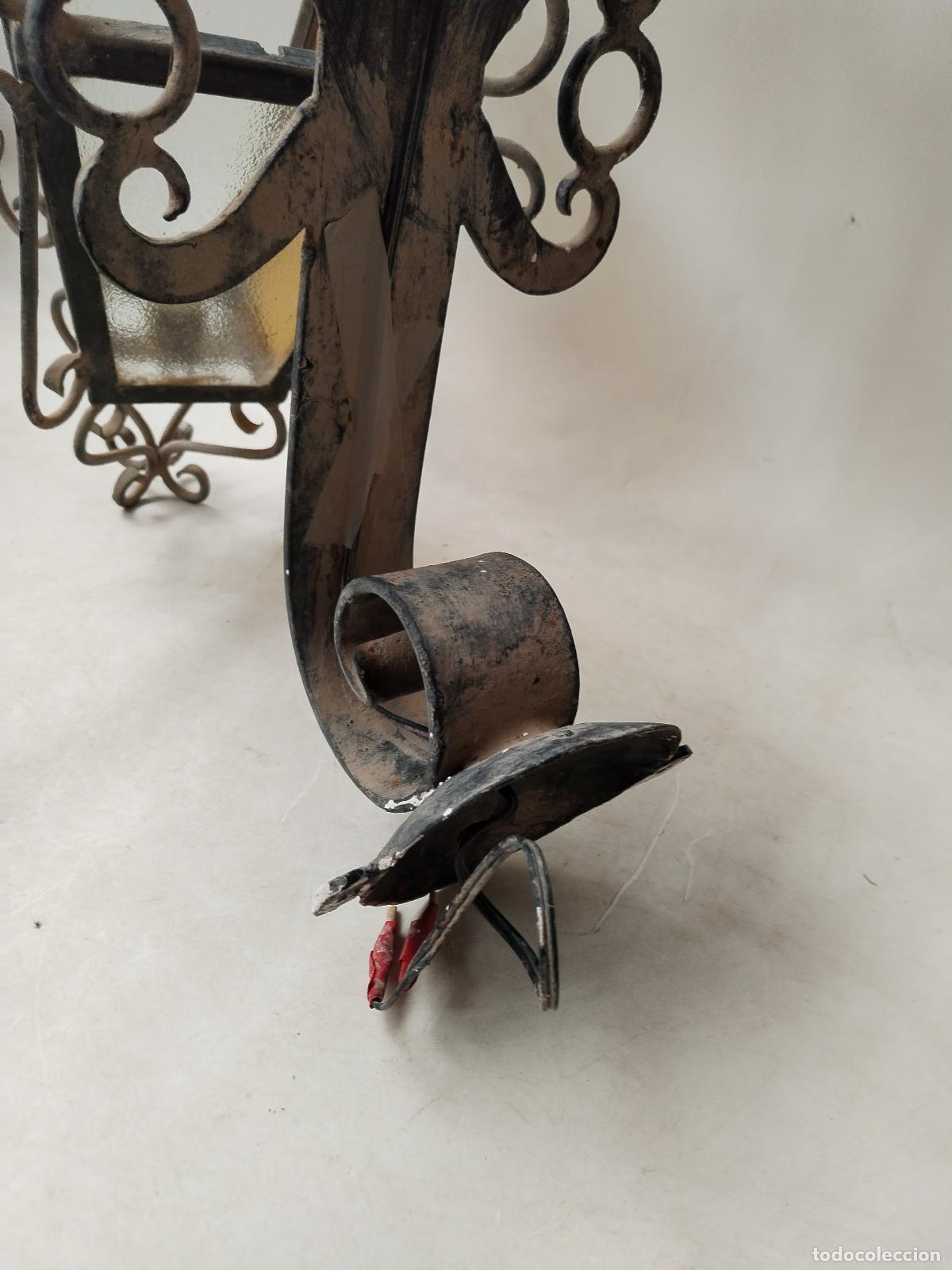 Antig&uuml;edades: farol aplique rustico en hierro de forja - Foto 8