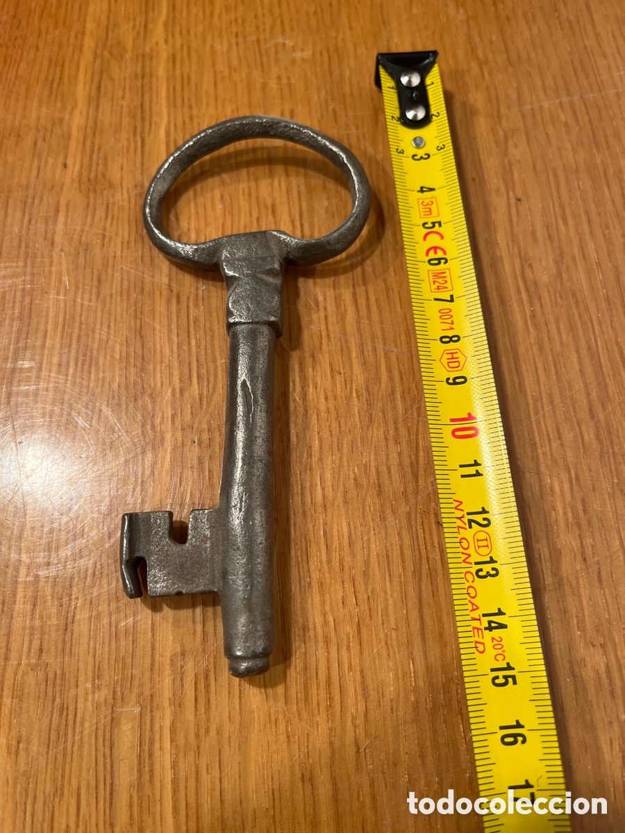 Antig&uuml;edades: Llave Siglo XIX bonita - Foto 1