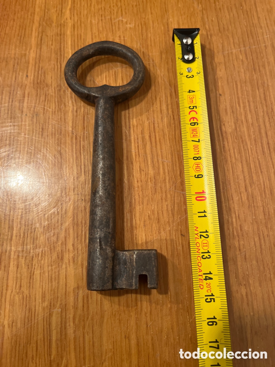 Antig&uuml;edades: Llave antigua colecci&oacute;n - Foto 1