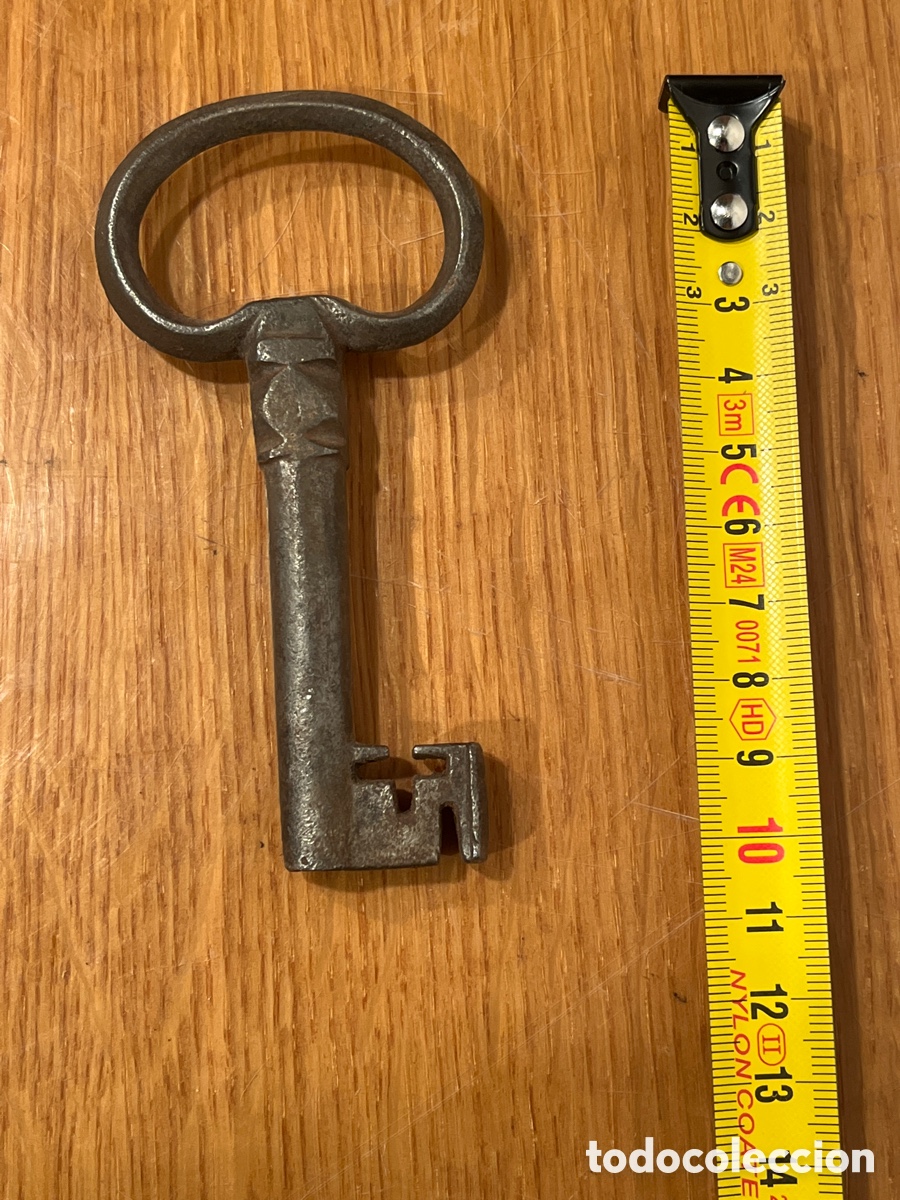 Antig&uuml;edades: Llave siglo XIX de colecci&oacute;n - Foto 2