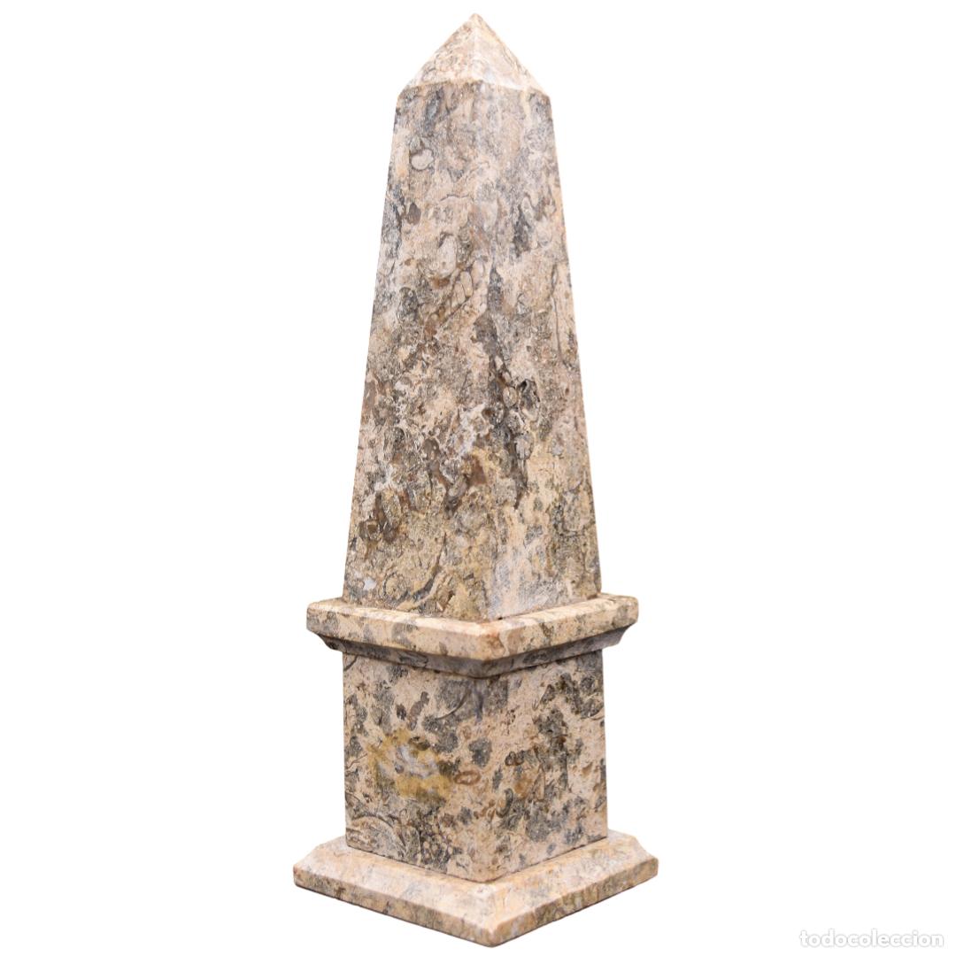 Antig&uuml;edades: Obelisco de m&aacute;rmol antiguo - Foto 1