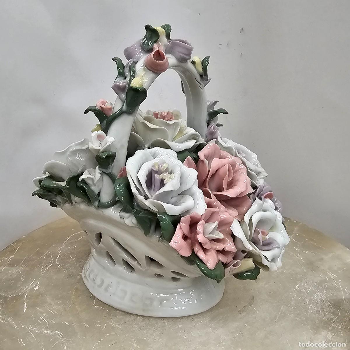 Antig&uuml;edades: Cesta de flores de porcelana - Foto 2