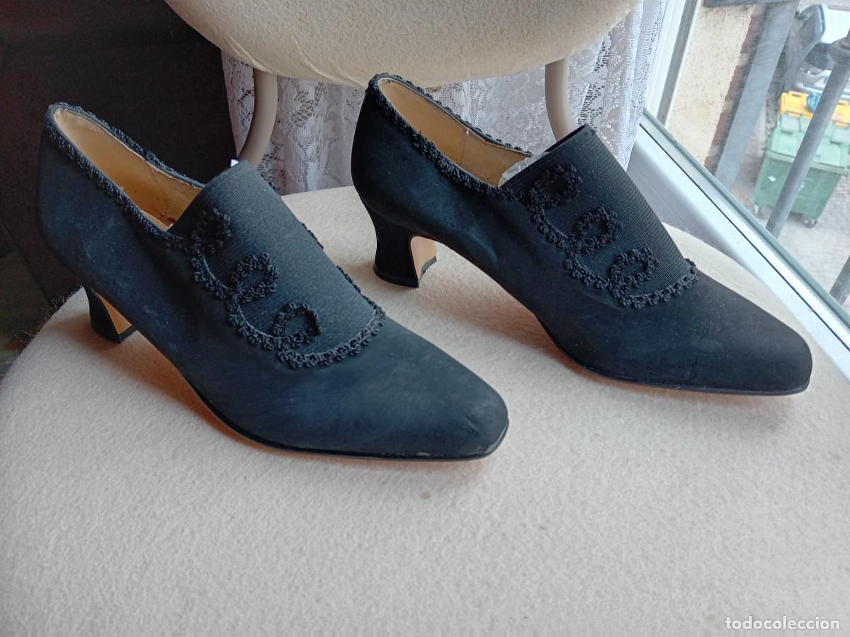 Antig&uuml;edades: Zapatos negros marca Comarelli n 35 - Foto 1