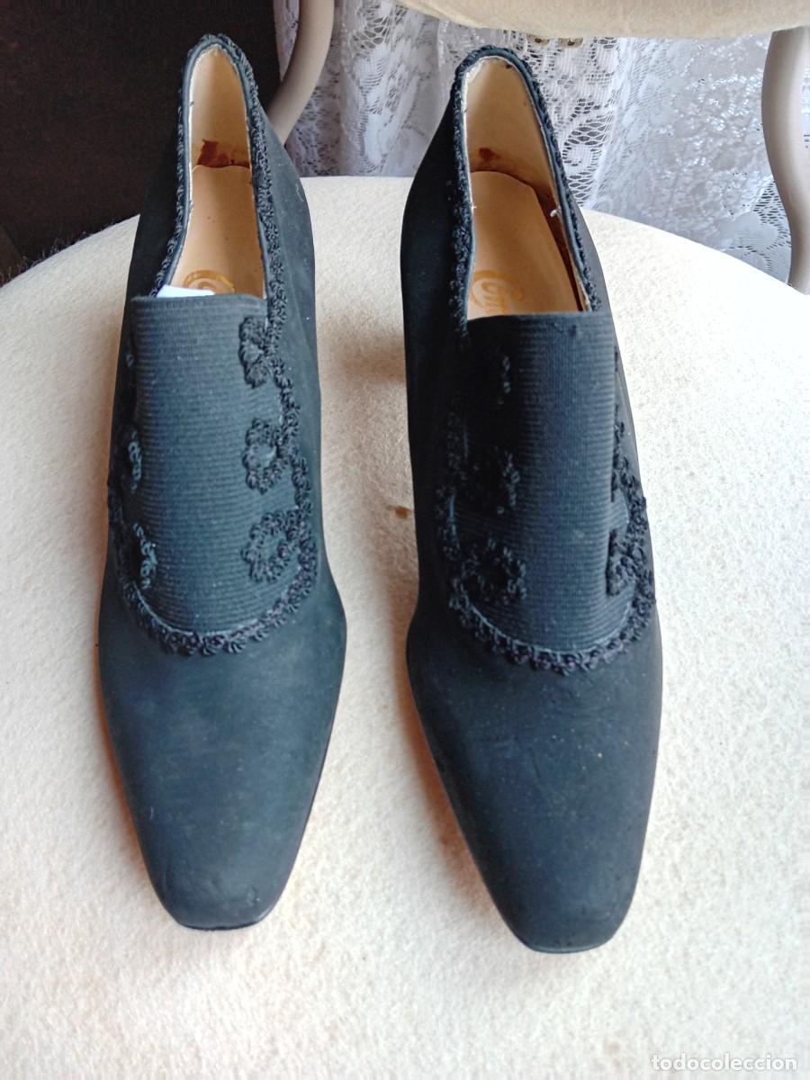 Antig&uuml;edades: Zapatos negros marca Comarelli n 35 - Foto 3