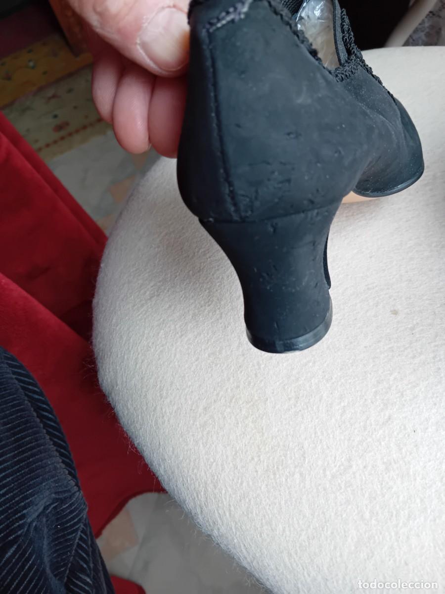 Antig&uuml;edades: Zapatos negros marca Comarelli n 35 - Foto 6