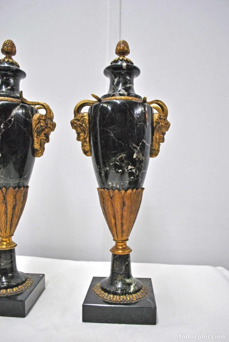 Antig&uuml;edades: PAREJA DE JARRONES O COPAS ANTIGUAS DE M&Aacute;RMOL - Foto 2