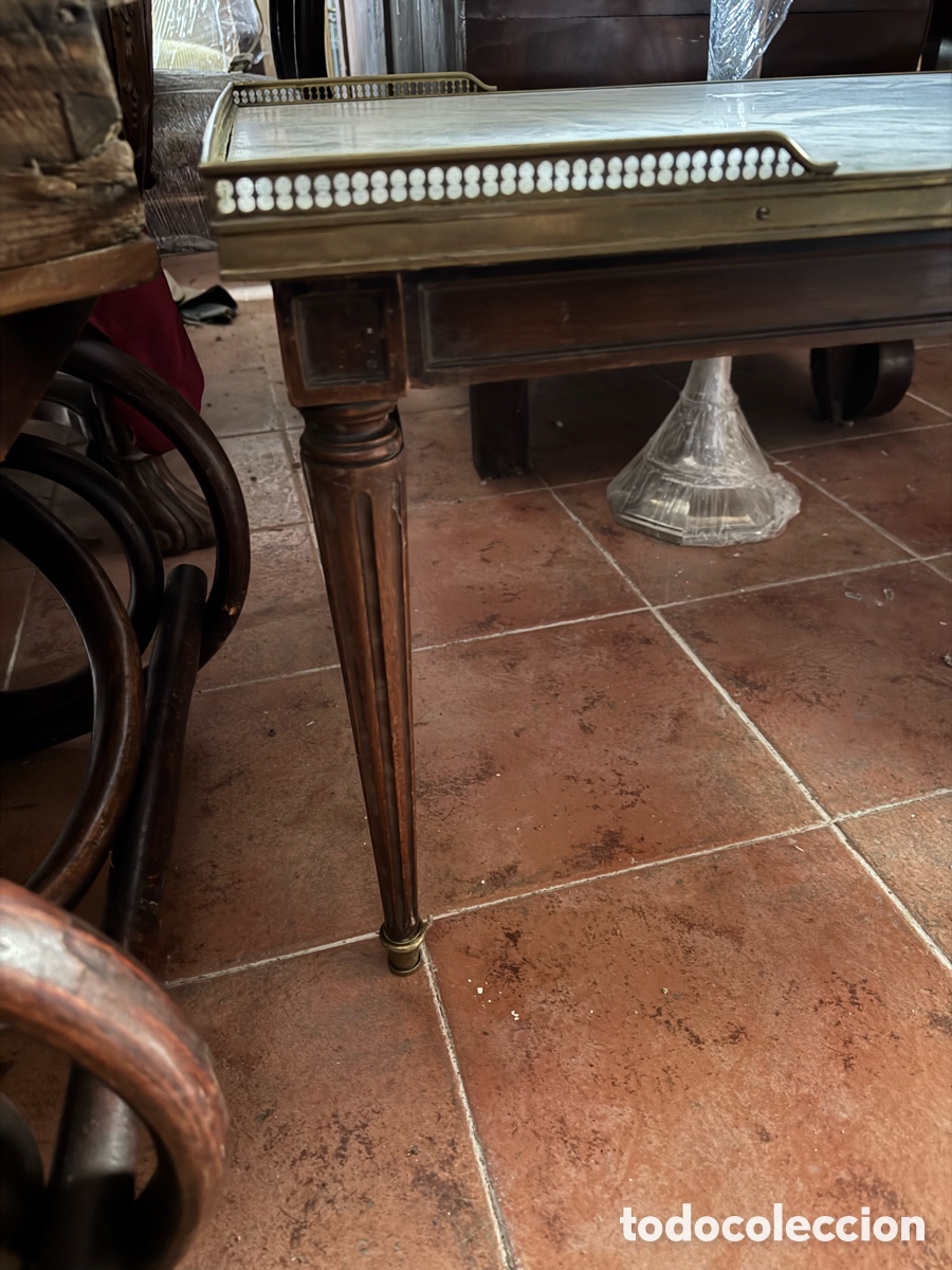 Antig&uuml;edades: Gran mesa baja de sal&oacute;n - Foto 3