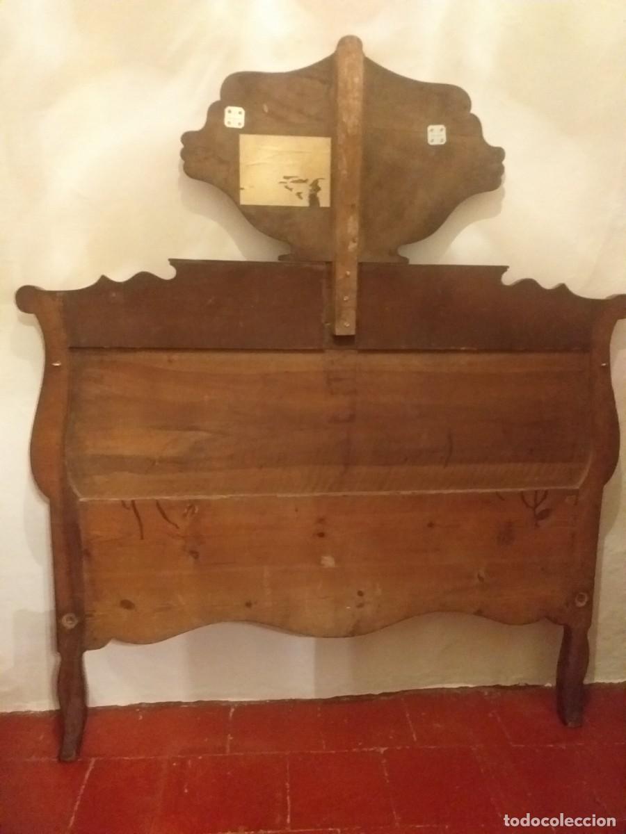 Antig&uuml;edades: Cabezal isabelino de caoba - Foto 2