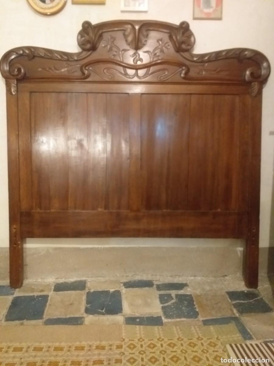 Antig&uuml;edades: Cabezal de cama modernista. - Foto 1
