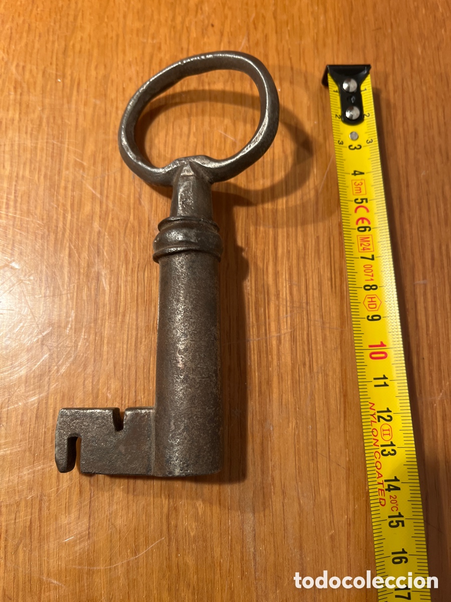 Antig&uuml;edades: Llave siglo XIX de colecci&oacute;n - Foto 2