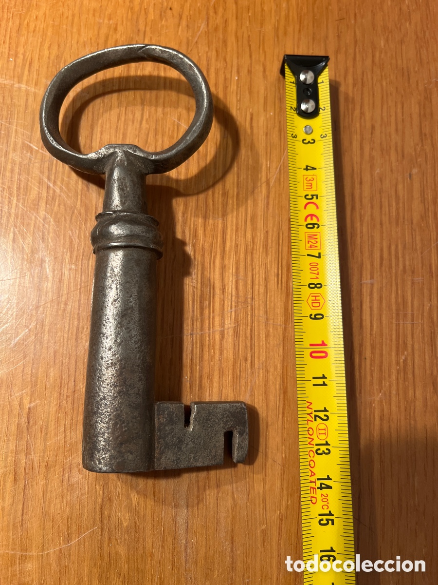 Antig&uuml;edades: Llave siglo XIX de colecci&oacute;n - Foto 1