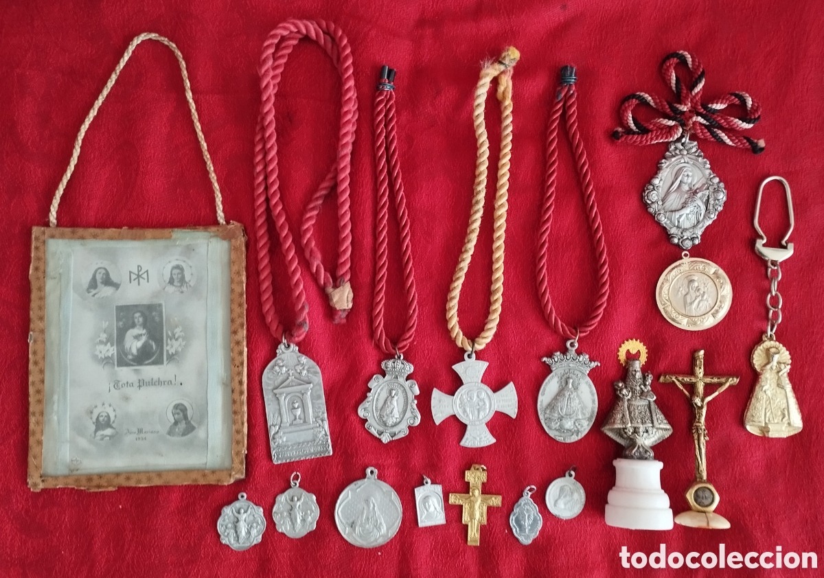 Antig&uuml;edades: Gran Lote Religioso. - Foto 1