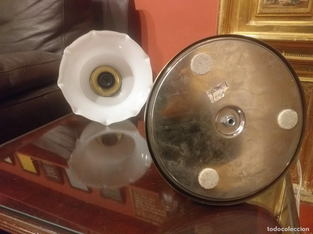 Antig&uuml;edades: L&aacute;mpara modernista con gran tulipa - Foto 3