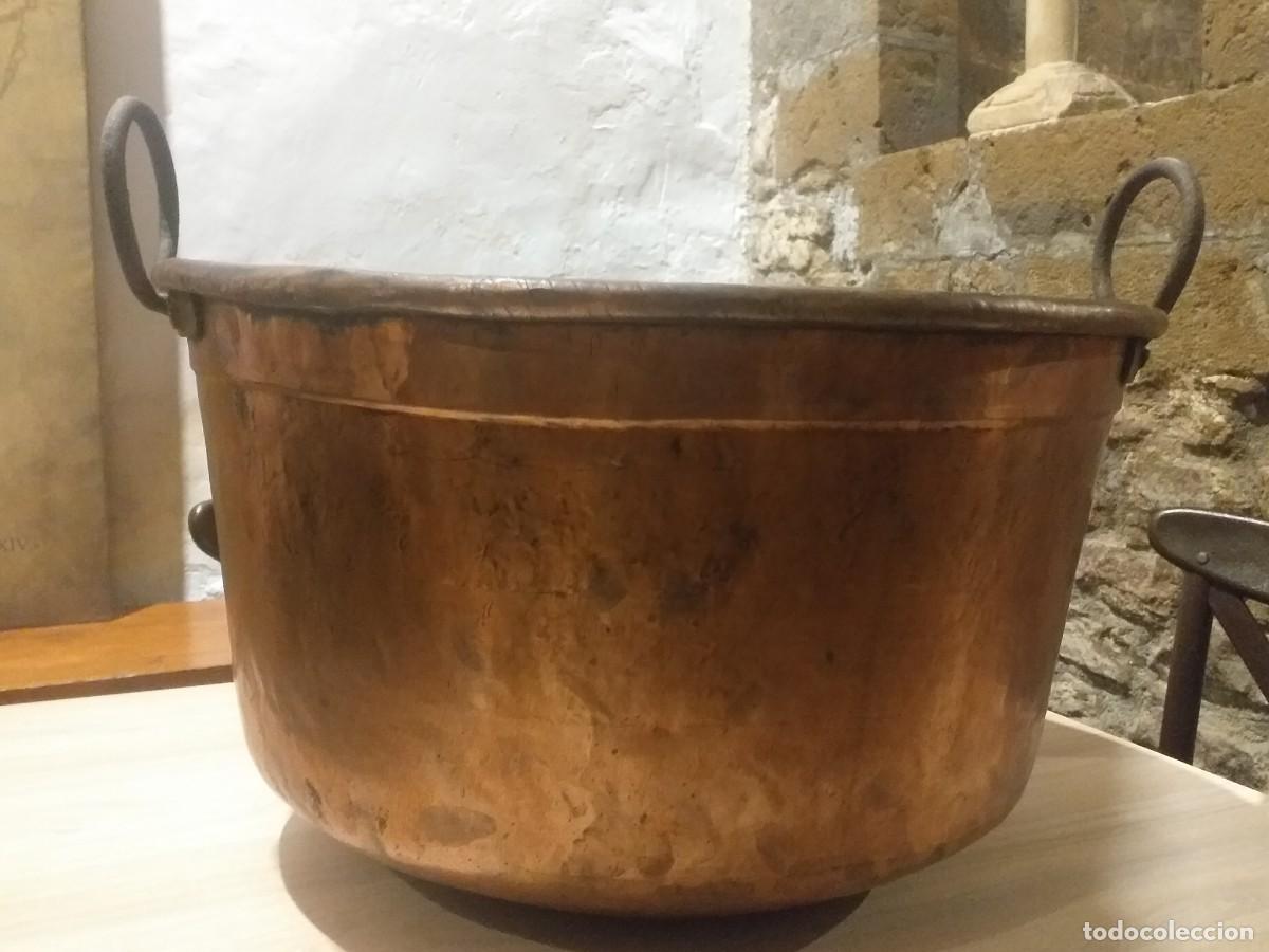 Antig&uuml;edades: Gran caldero de cobre con asas - Foto 1