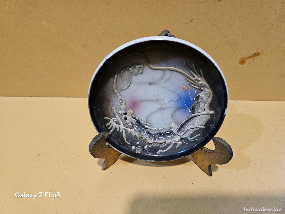Antig&uuml;edades: plato de porcelana oriental - Foto 1
