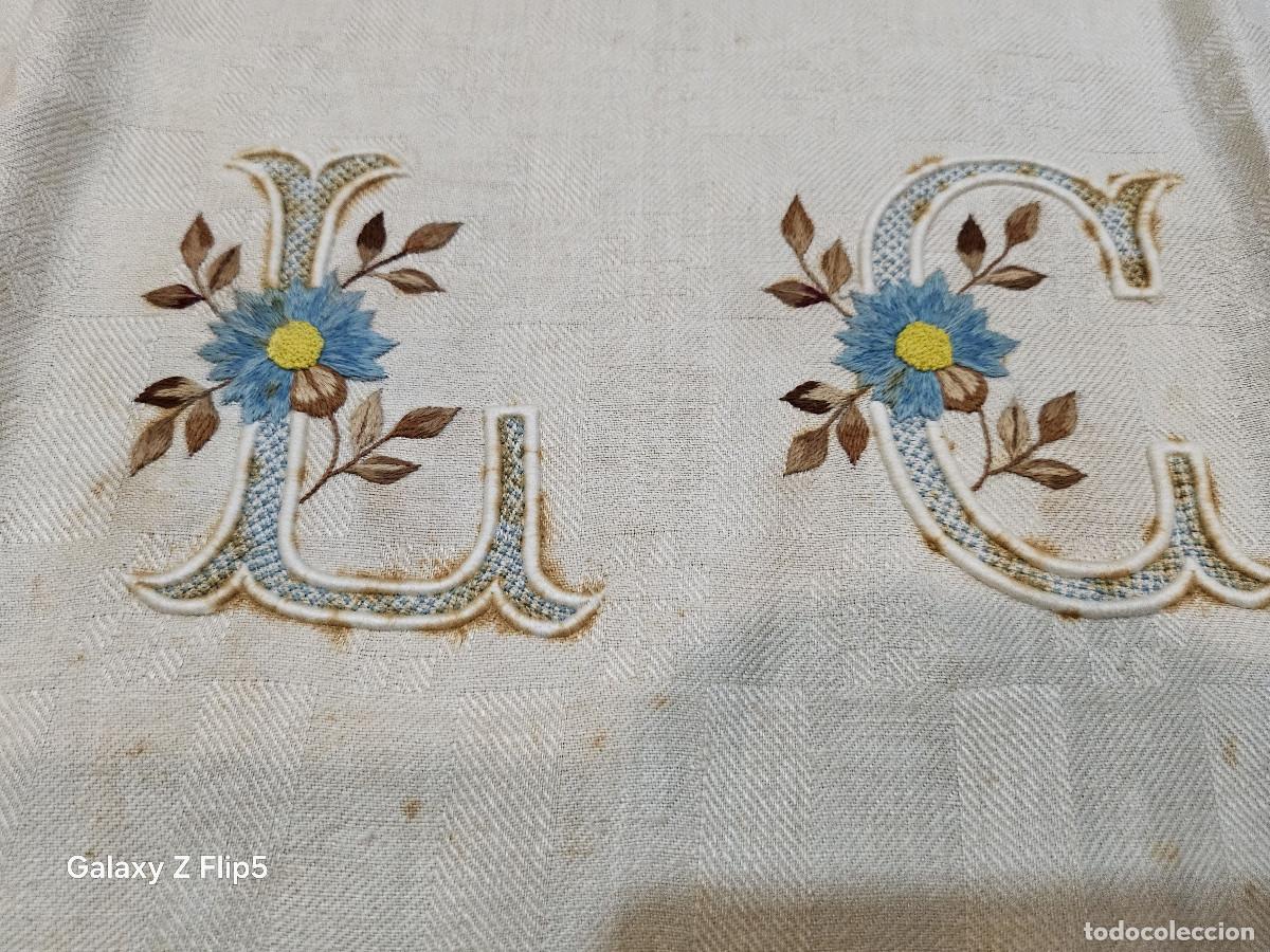 Antig&uuml;edades: ropa toalla antigua bordada - Foto 2