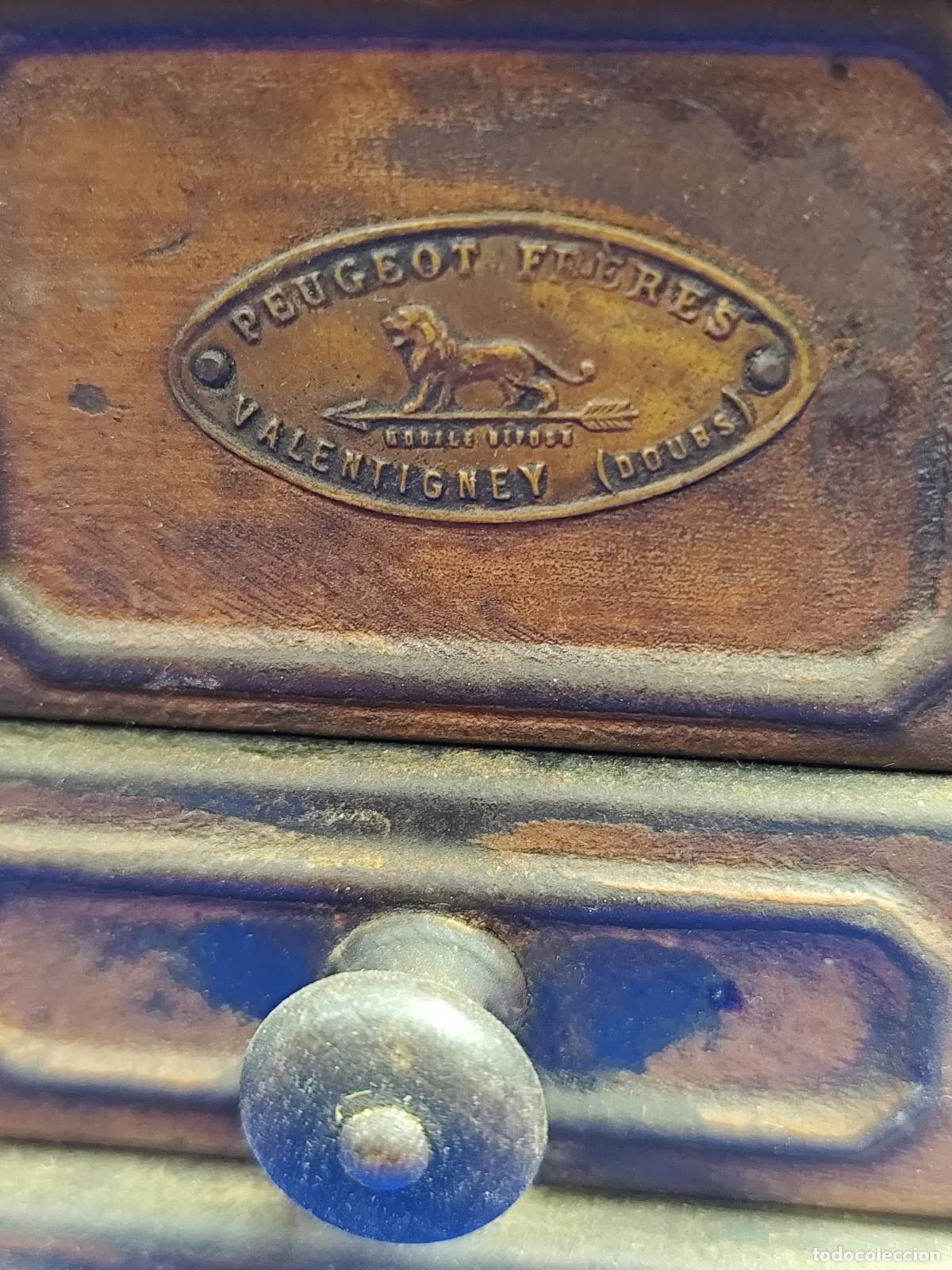 Antig&uuml;edades: MOLINILLO DE CAFE PEUGEOT FRERES VALENTIGNEY DOUBS - Foto 2