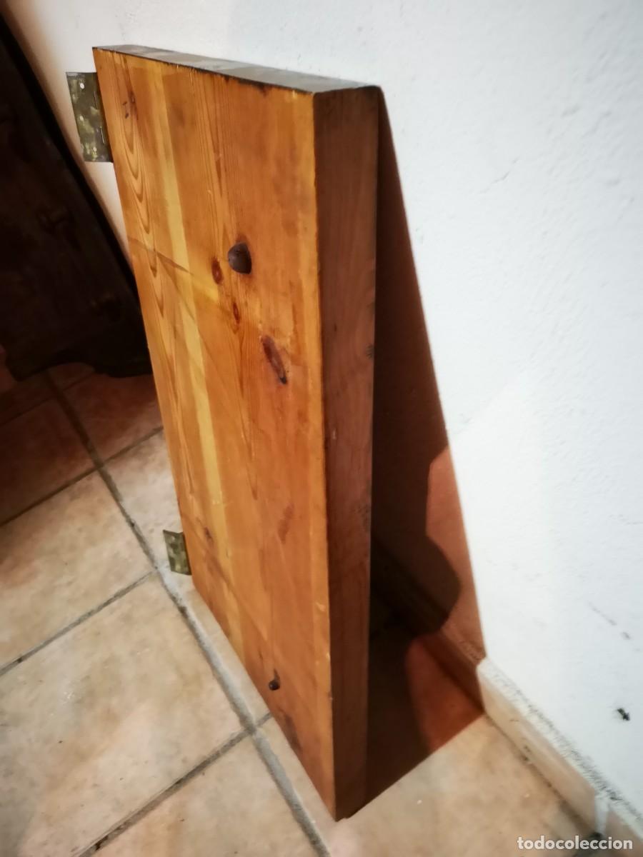 Antig&uuml;edades: Antigua mesa de pared de madera de pino - Foto 4