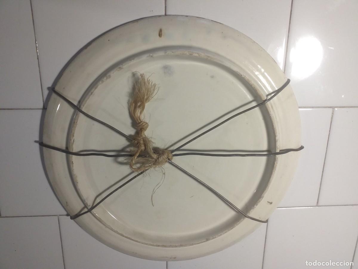 Antig&uuml;edades: Bandeja circular de cer&aacute;mica. - Foto 2