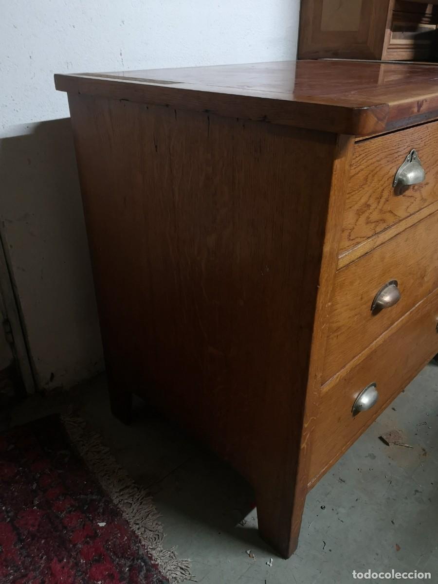 Antig&uuml;edades: Antiguo escritorio de madera de pino - Foto 6