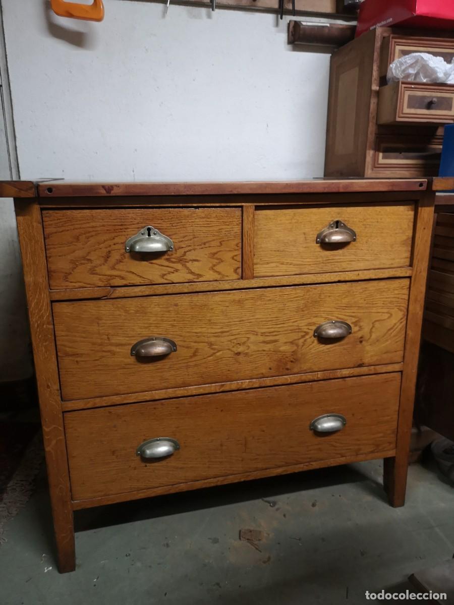 Antig&uuml;edades: Antiguo escritorio de madera de pino - Foto 4