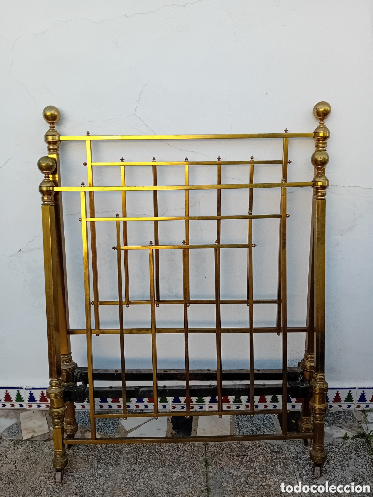Antig&uuml;edades: Cama modernista rectangular cabecero y pie - Foto 1