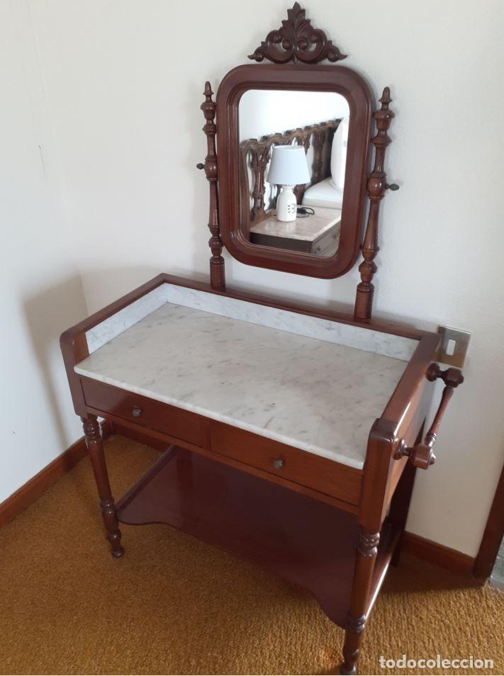 Antig&uuml;edades: Mueble lavabo con espejo - Foto 2