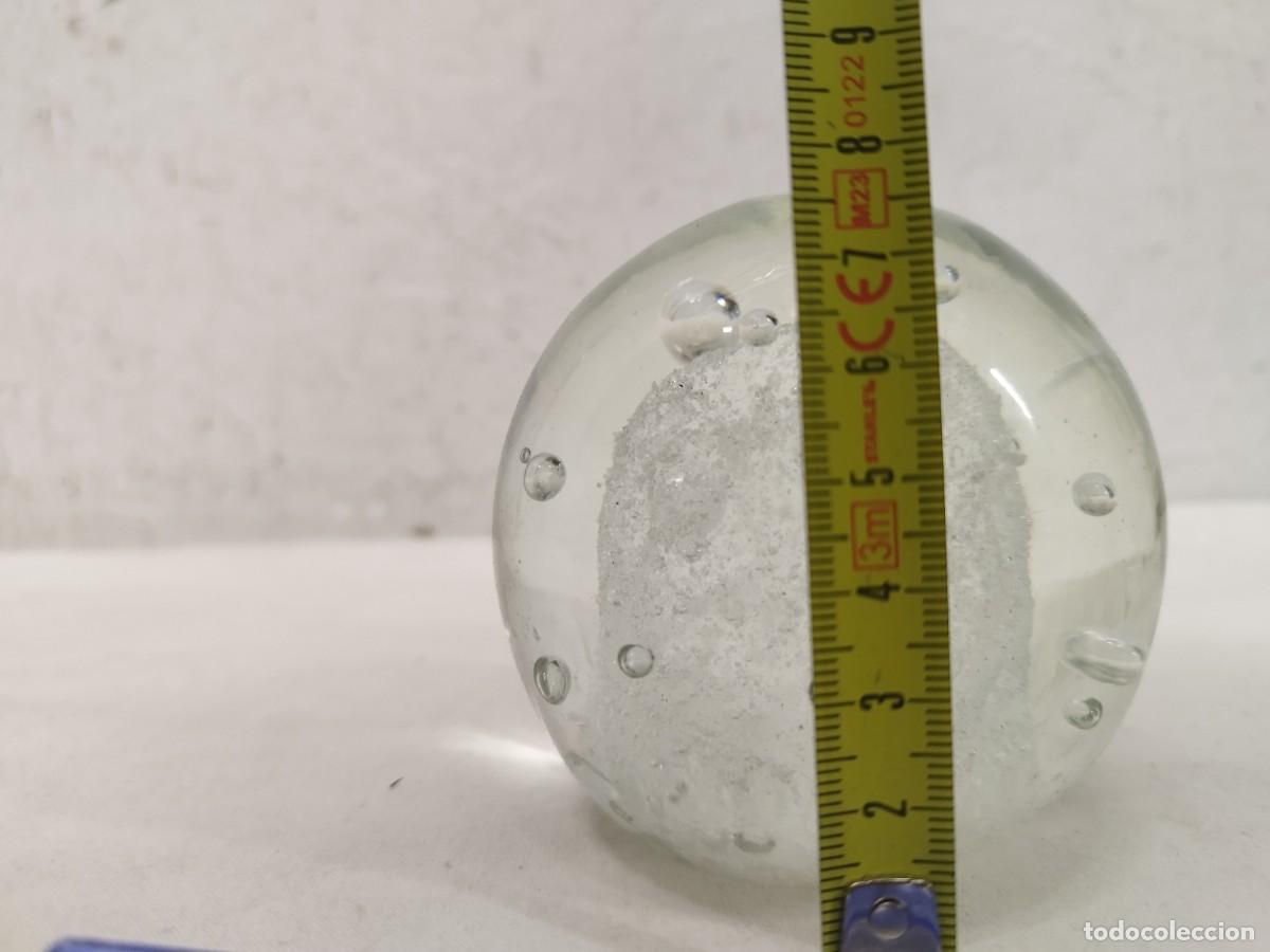 Antig&uuml;edades: Antiguo pisapapeles de cristal. - Foto 6