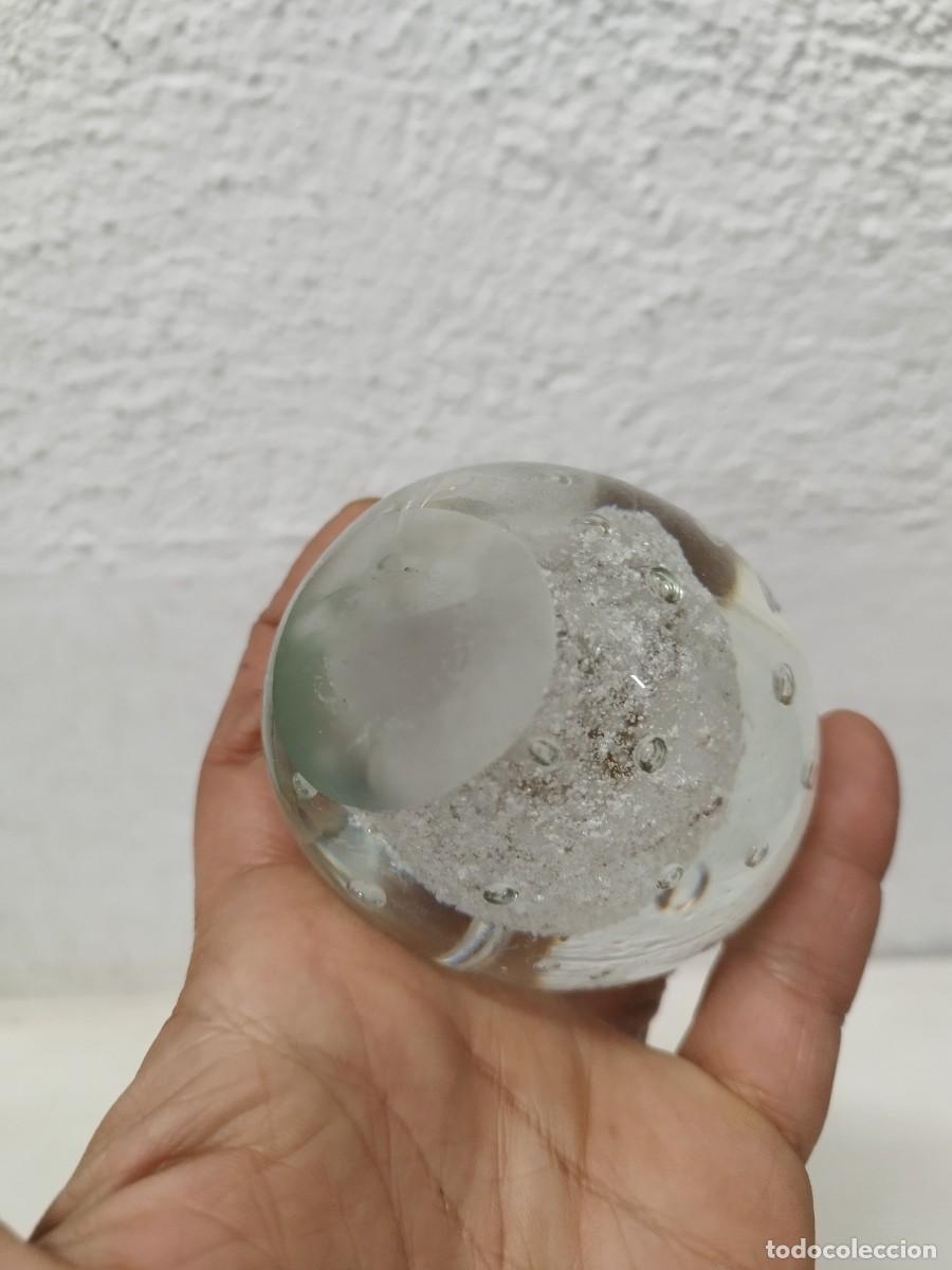 Antig&uuml;edades: Antiguo pisapapeles de cristal. - Foto 6