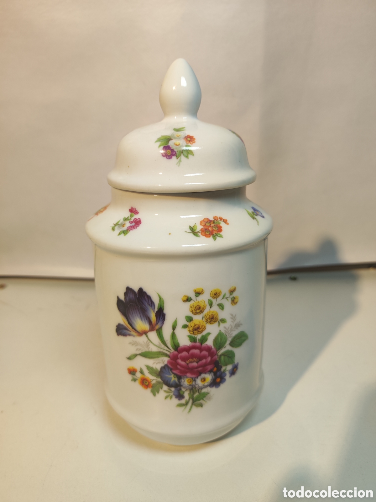 Antig&uuml;edades: Tarro de porcelana con tapa - Foto 4