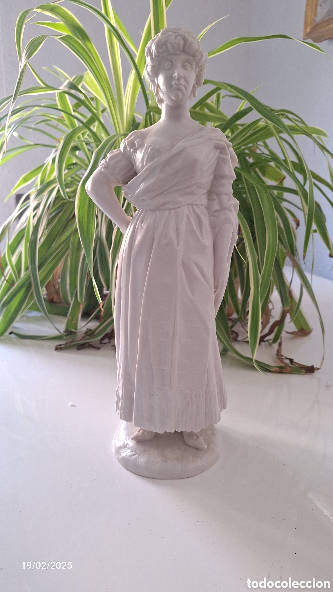 Antig&uuml;edades: Figura porcelana algora - Foto 1