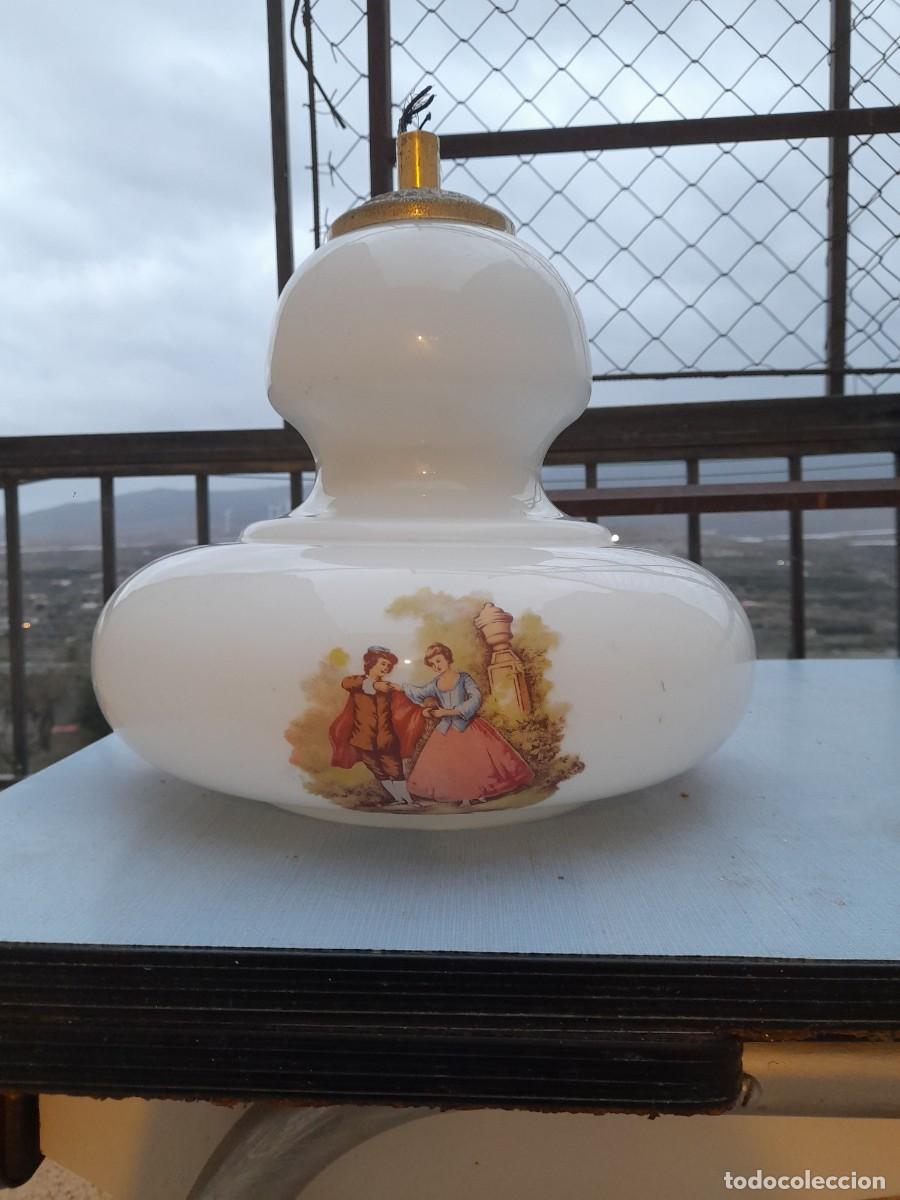 Antig&uuml;edades: Lampara de cristal opalina blanca vintage - Foto 2