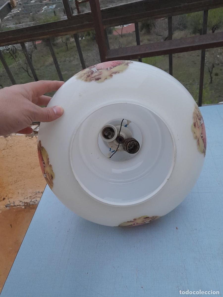 Antig&uuml;edades: Lampara de cristal opalina blanca vintage - Foto 3
