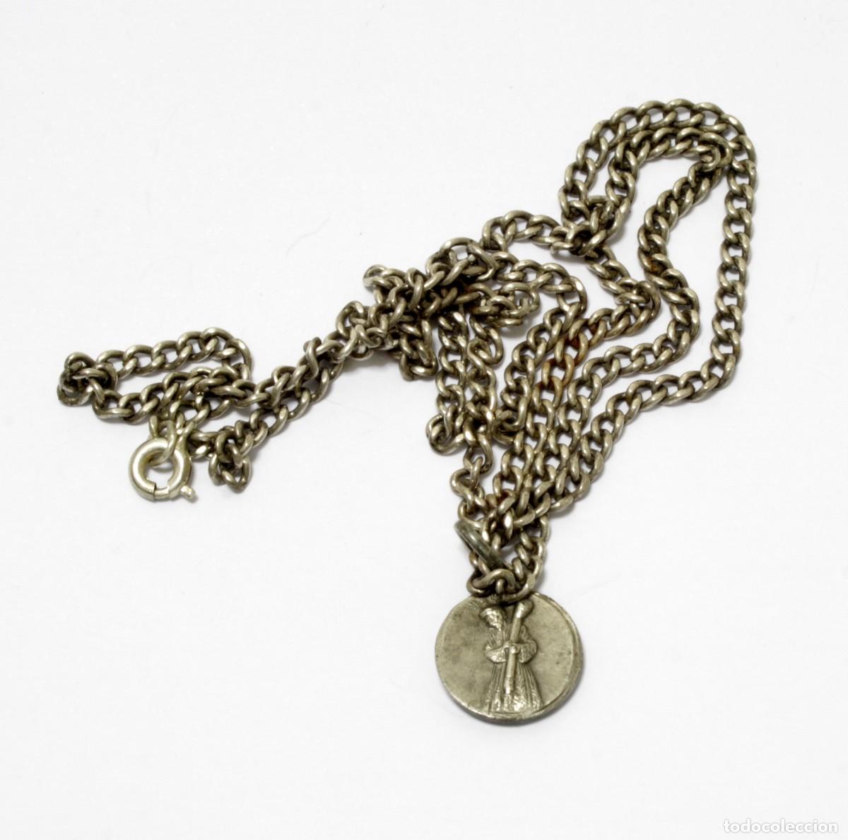 Antig&uuml;edades: COLLAR CON MEDALLITA VIRGEN DE LA ESPERANZA / GRAN PODER - Foto 3