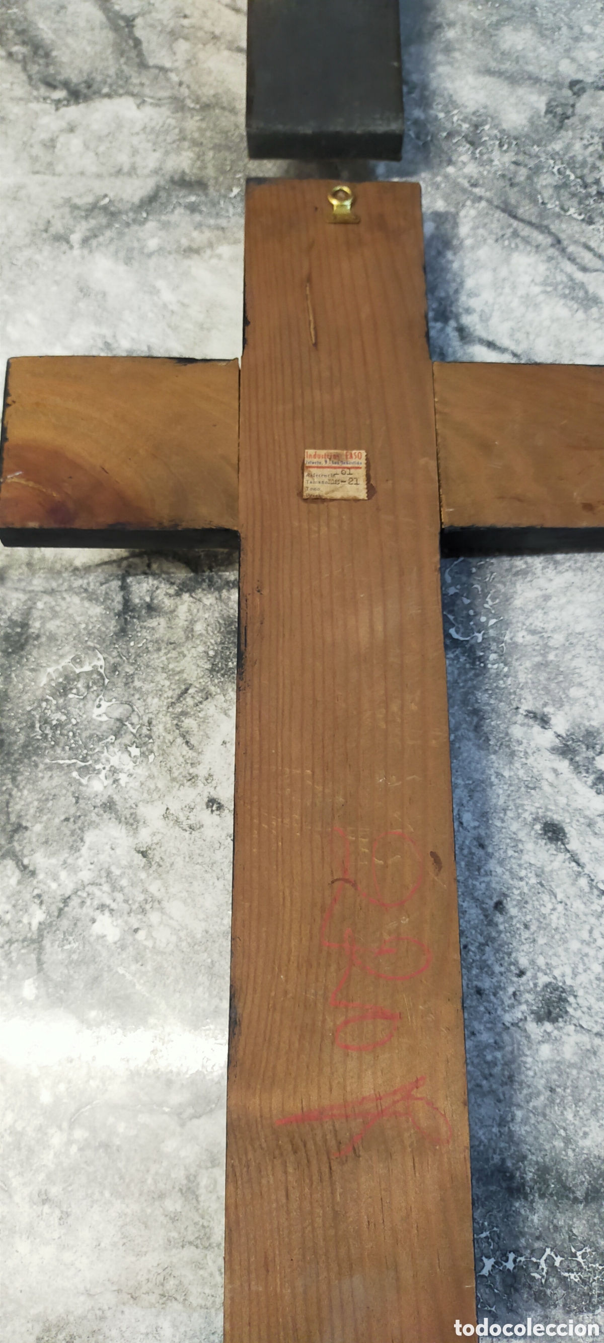 Antig&uuml;edades: 4 , crucifijos diferentes materiales - Foto 14
