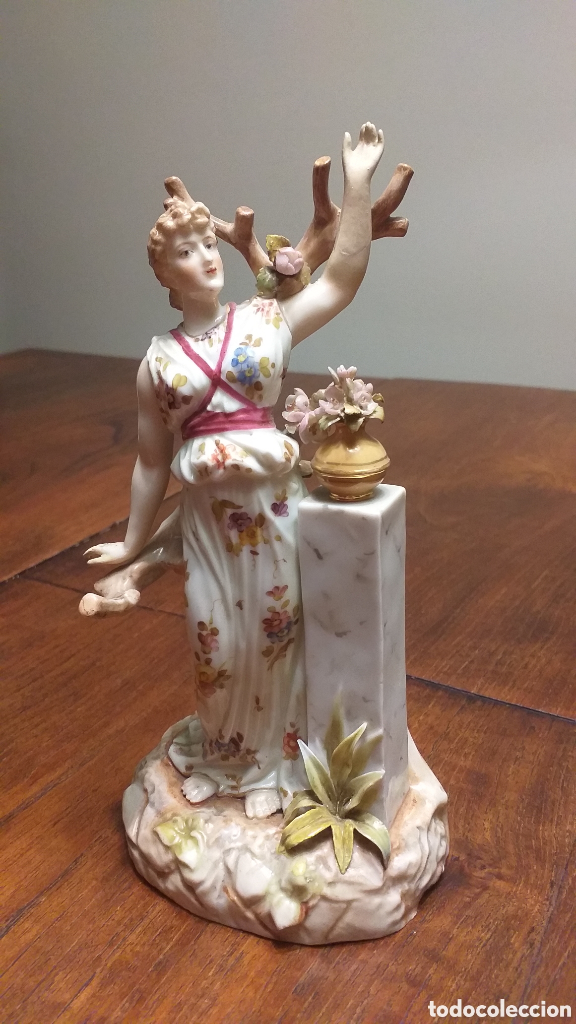 Antig&uuml;edades: Porcelana policromada - Foto 1