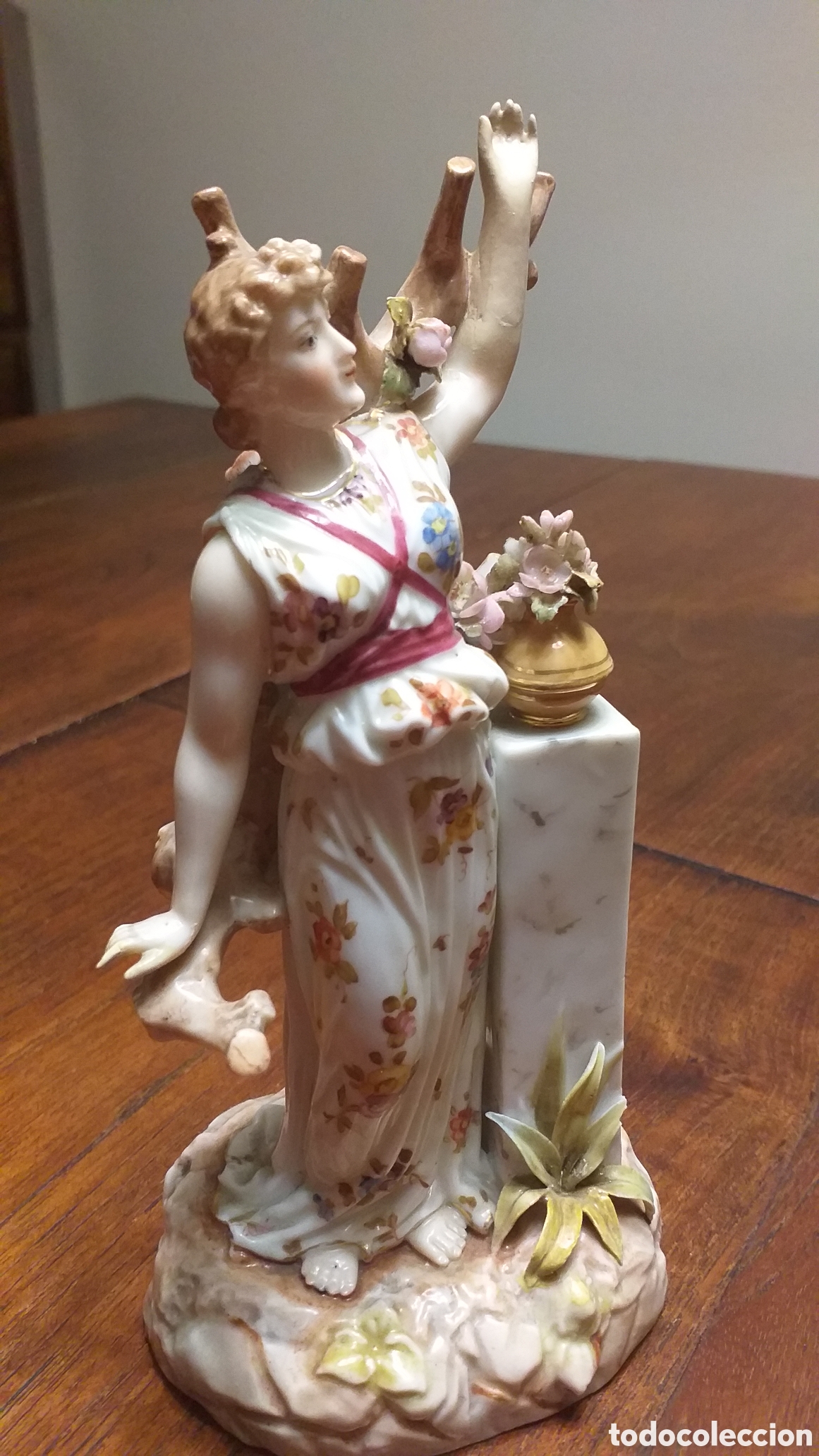 Antig&uuml;edades: Porcelana policromada - Foto 2