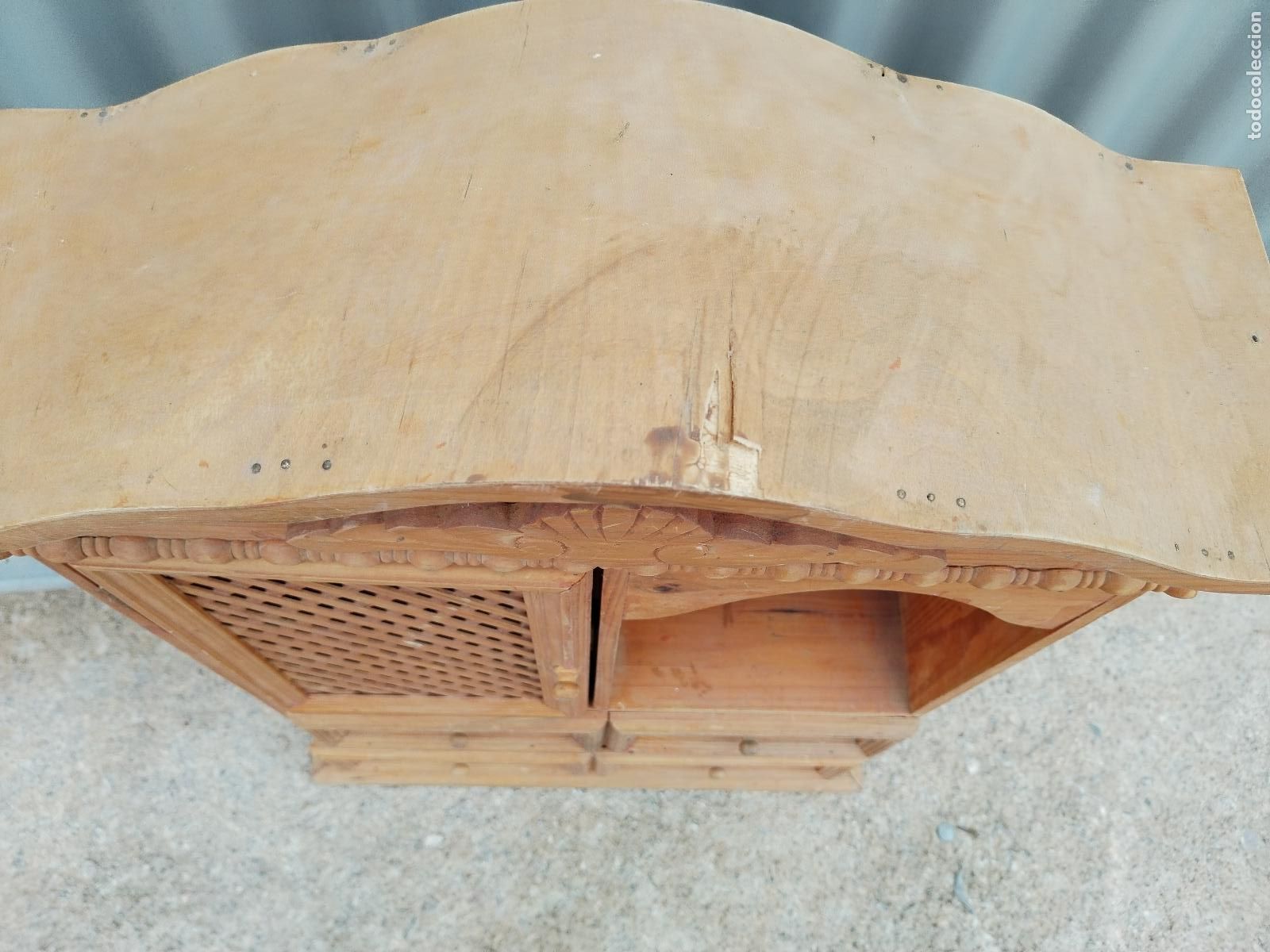 Antig&uuml;edades: armario repisa de madera - Foto 2