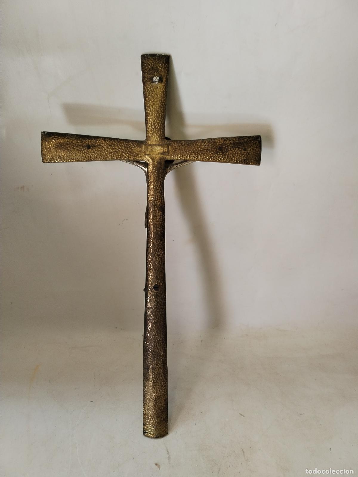 Antig&uuml;edades: antiguo crucifijo de bronce - Foto 7