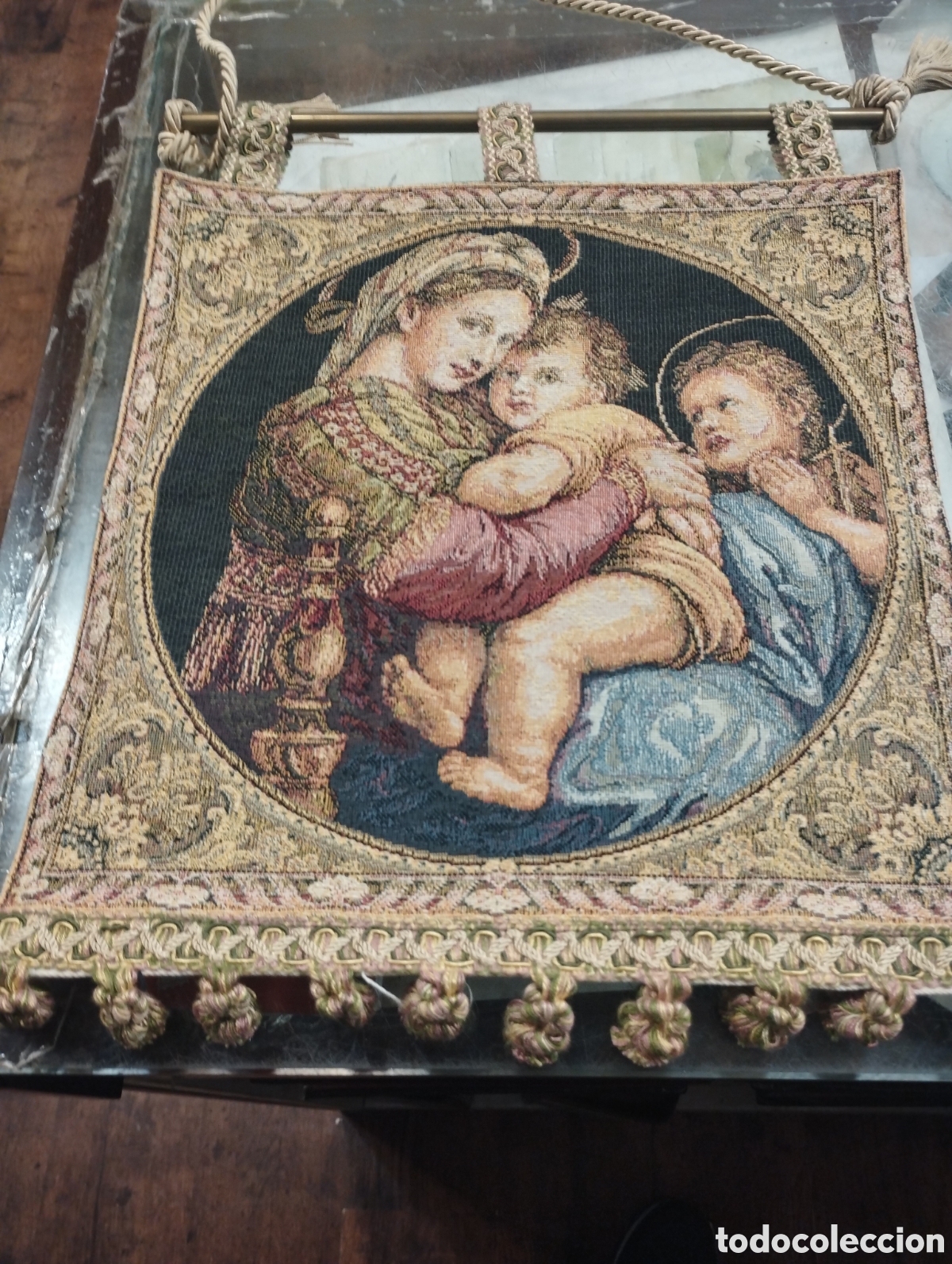 Antig&uuml;edades: Antiguo tapiz de la virgen 31X33cm - Foto 3