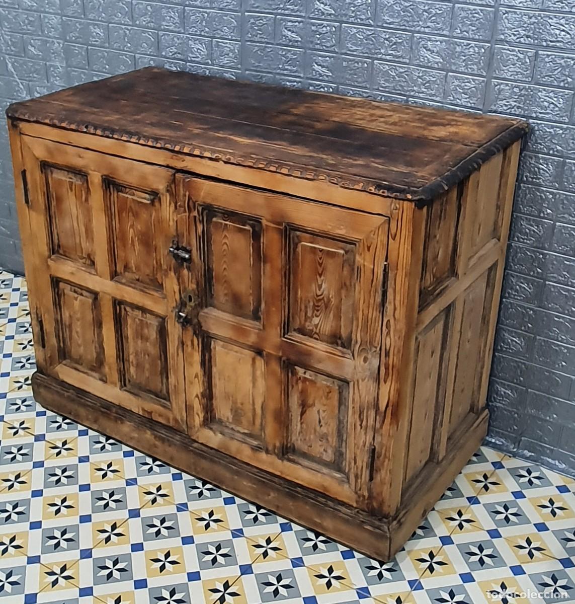Antig&uuml;edades: Aparador antiguo de madera - Foto 3